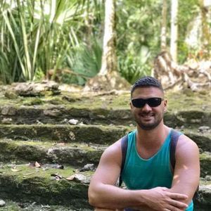 Meet your Posher, Justin